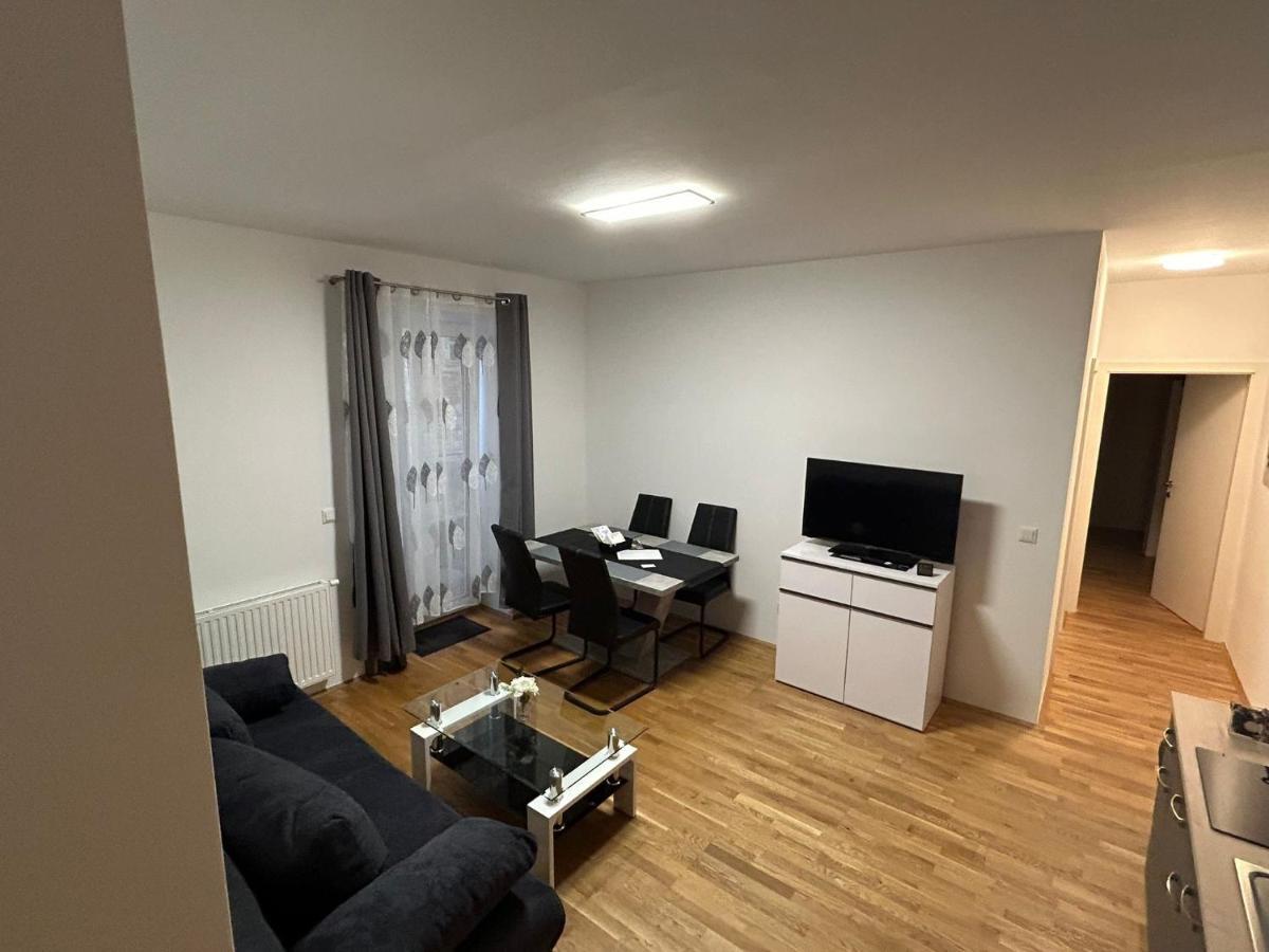 Paky Appartements 00322 Bruck an der Leitha Εξωτερικό φωτογραφία